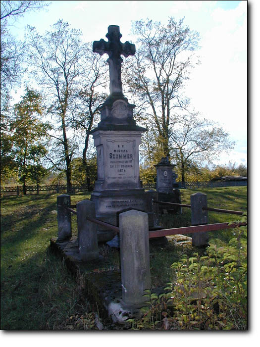 Jozef i Michal Szummer: Pomnik na cmentarzu w Rososzy 1