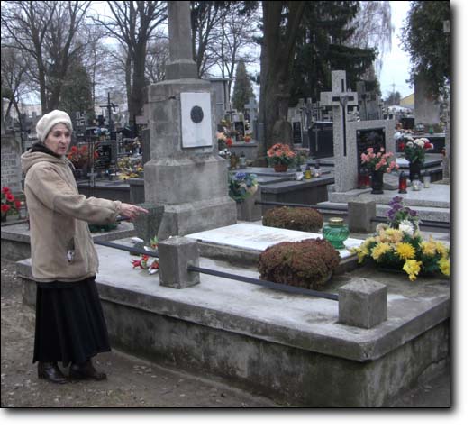 Biala Podlaska cemetery monument of Waclaw Szulc 1
